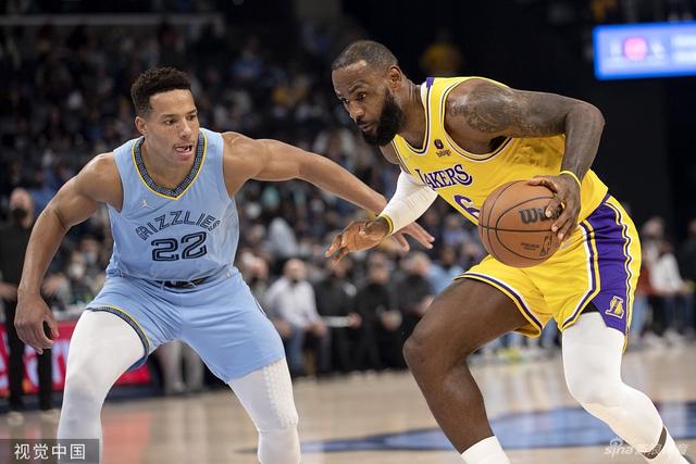 Windhorst：福克斯下半场低效 哈珀表现更好&主帅却没多给时间
